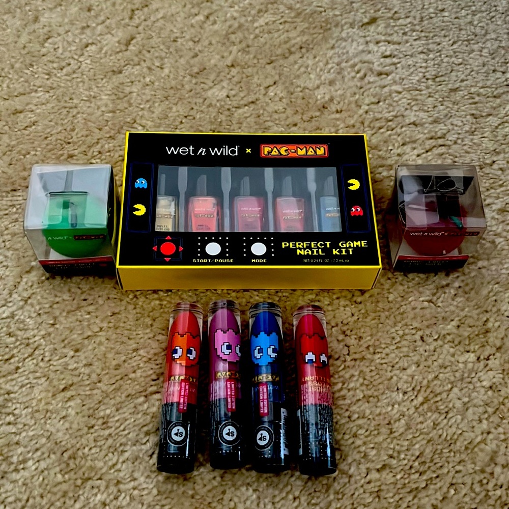 new Wet n Wild PACMAN Ltd Ed 11pc Makeup Set